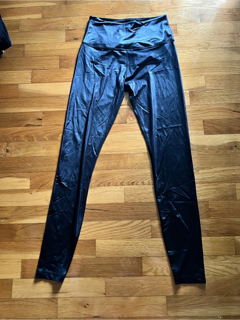 Beyond Yoga High-Waist Black Shiny Women’s Leggings- Medium Like New